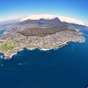 Blick auf Kapstadt und den Tafelberg