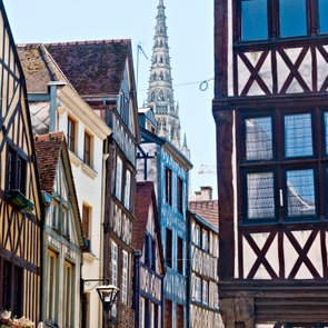 Die Innenstadt von Rouen ist geprägt durch viele Fachwerkhäuser.